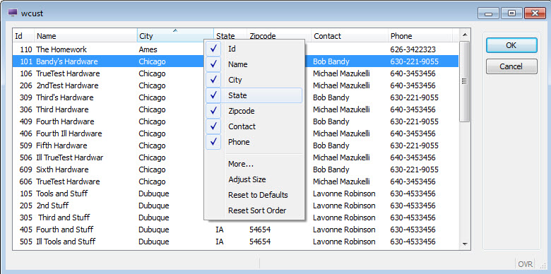 This figure is a screenshot showing data from the customer table displayed as a sortable list using the DISPLAY ARRAY statement.